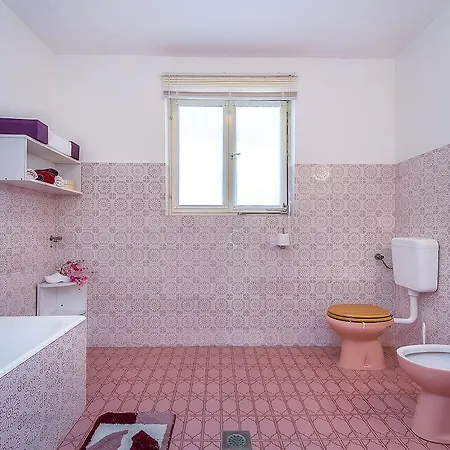 Appartement House Vanda
